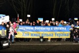 Wiec poparcia dla Ukrainy w Namysłowie. Mieszkańcy licznie stawili się na Placu Wolności [ZDJĘCIA]