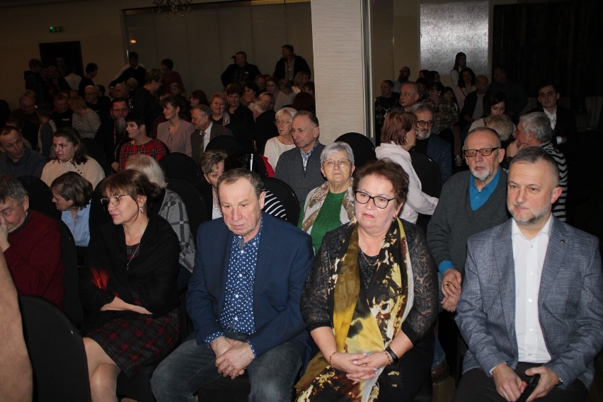 Noworoczne spotkanie w gminie Sękowa. Władze wręczyły podziękowania niemal sześćdziesięciu osobom, organizacjom, stowarzyszeniom