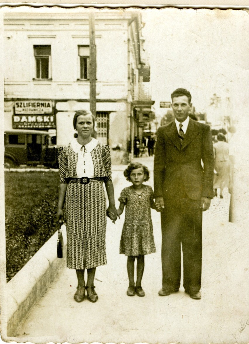 Zdjęcie rodzinne z archiwum Elżbiety Wąsowicz. Macie pomysł,...