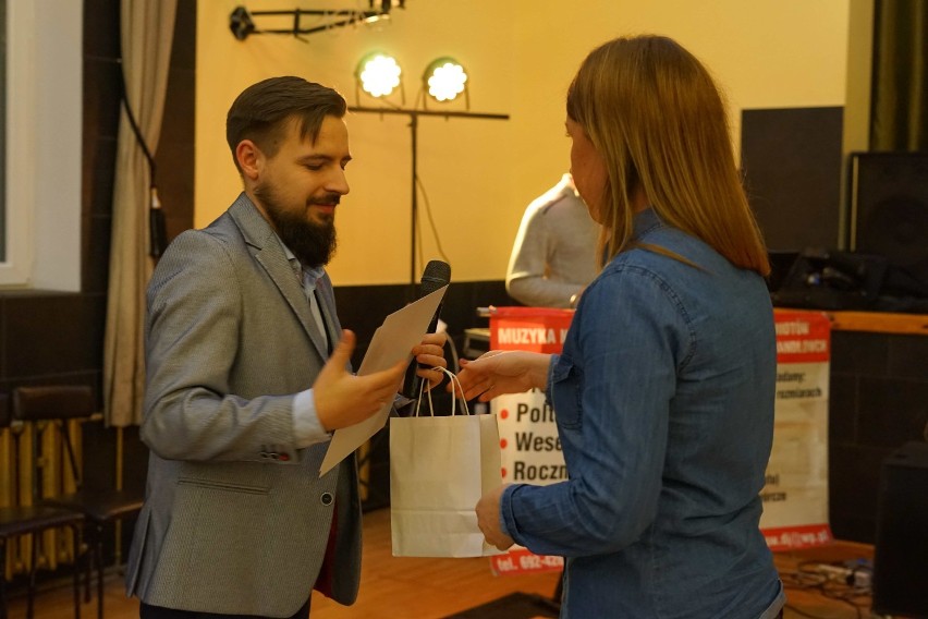 Andrzejkowa zabawa seniorów na podsumowanie projektu „Warto zapukać do drzwi!” [ZDJĘCIA]