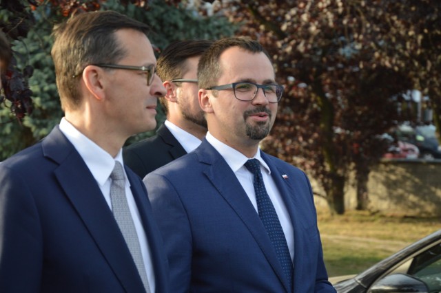 Premier Morawiecki w Gdyni poparł Marcina Horałę