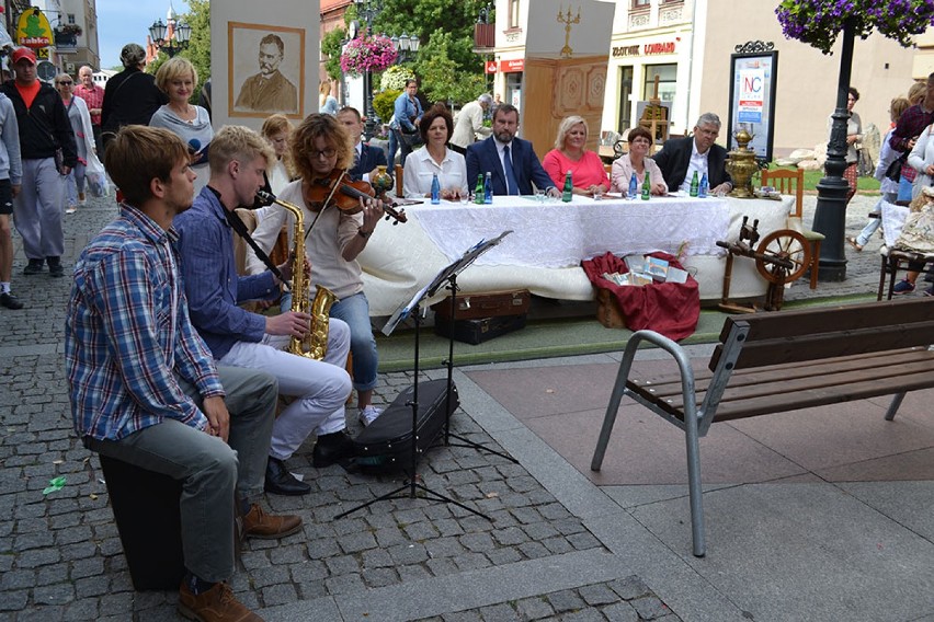 Narodowe Czytanie: znani tczewianie czytali "Lalkę" Prusa [FOTO, WIDEO]