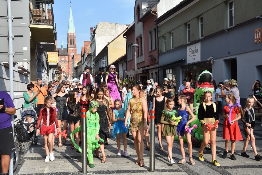 Parada nowoorleańska na rybnickim deptaku. Trwa XII Międzynarodowy Festiwal Jazzu Tradycyjnego 2019
