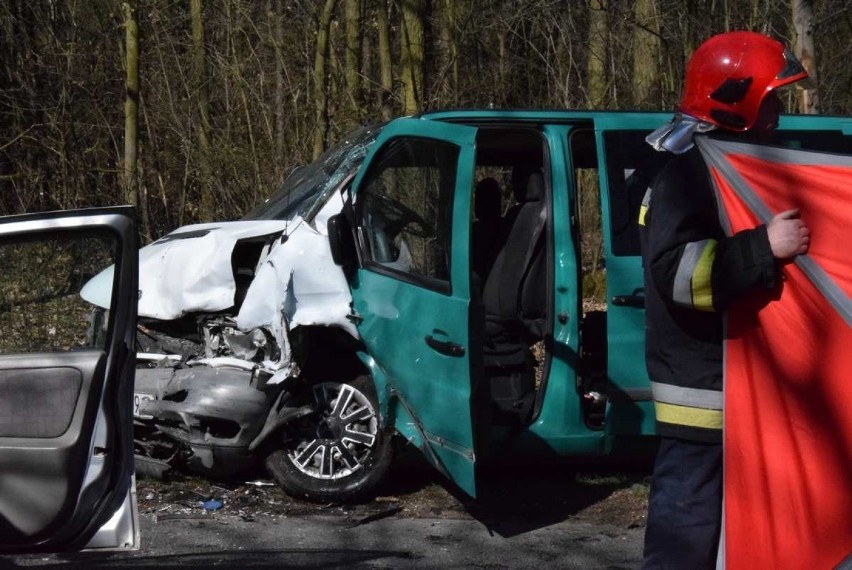 Wypadek na ulicy Fabrycznej w Skierniewicach. Jedna osoba nie żyje [ZDJĘCIA]