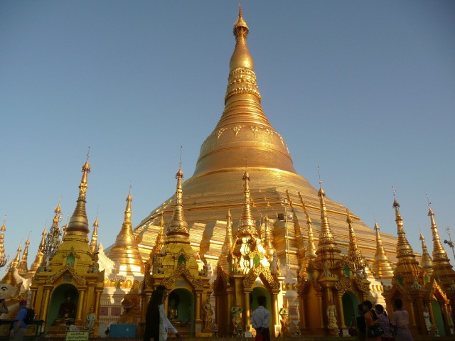 Złoty Shwedagon.