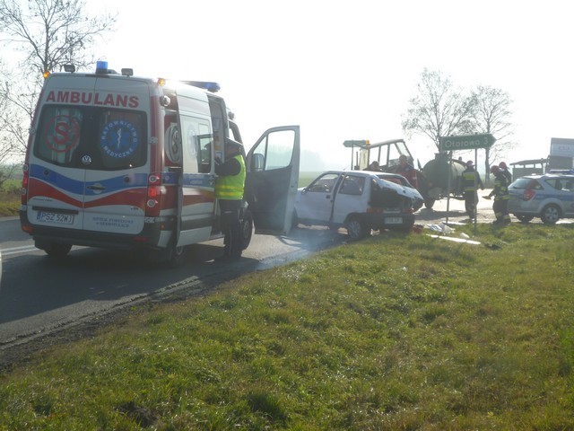 Wypadek pod Otorowem na trasie Szamotuły - Pniewy. To już kolejny raz! [ZDJĘCIA]