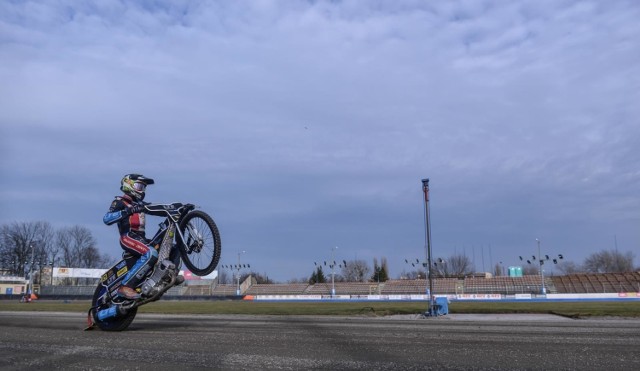 Wybrzeże wygrało w sobotę w Pile. W niedzielę zmierzy się z dużo trudniejszym rywalem w Gdańsku - Motorem Lublin