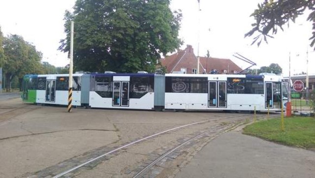 Pierwszy, częściowo niskopodłogowy tramwaj wyjechał w ...