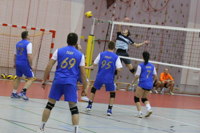 ALPS Złotów 2 stycznia 2013

Strażacy - Silos 3:0
Stolmix - Pro Team 1:3