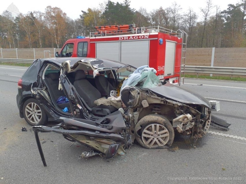 Wypadki, mandaty, pijani kierowcy... Policjanci z Radomska podsumowali działania "Wszystkich Świętych"