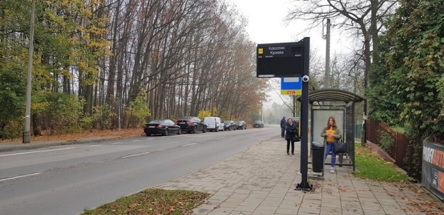 Elektroniczne tablice, które pod koniec października pojawiły się na przystankach w Ligocie w Katowicach