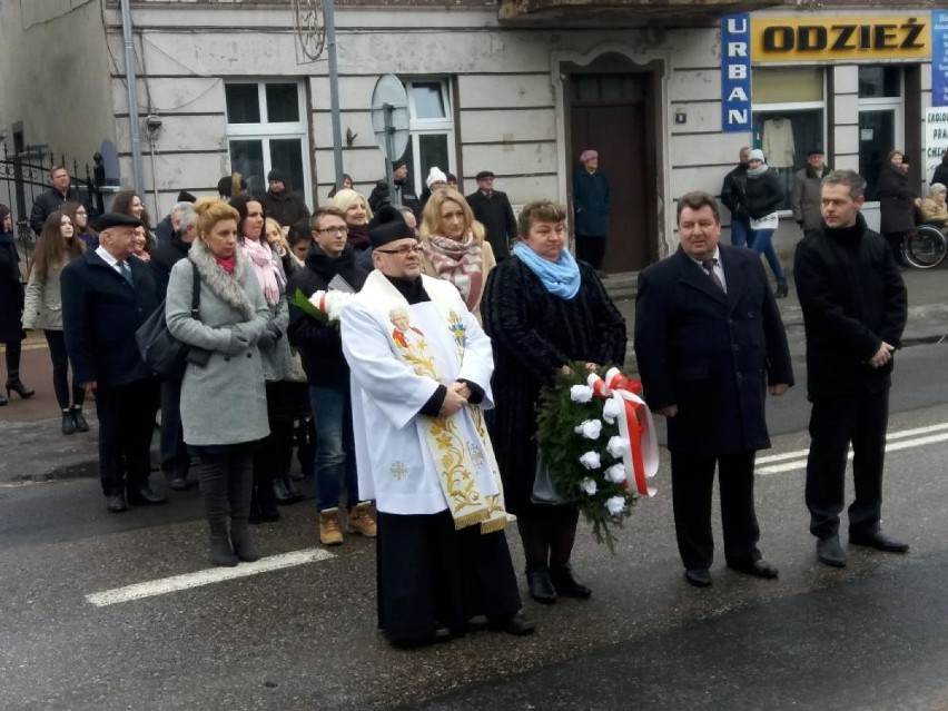 97 rocznica wkroczenia Wojsk Polskich do Szamocina. Odbyły się uroczystości pod pomnikiem 