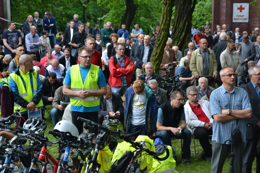 Pielgrzymka mężczyzn do Piekar 2016. Tysiące pielgrzymów