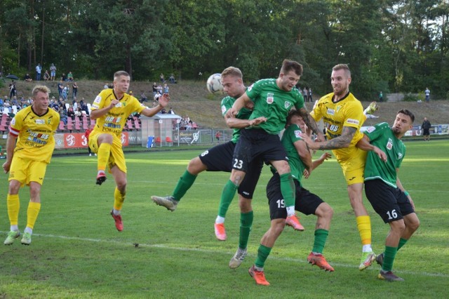 Piłkarze Cariny Gubin zremisowali z Gwarkiem Tarnowskie Góry 1:1.