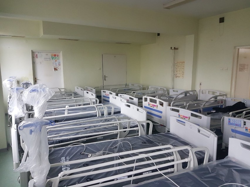Koronawirus Legnica. Szpital w Legnicy otrzyma od Fundacji WOŚP łóżka dla pacjentów chorych na COVID-19