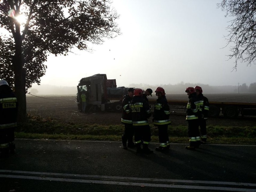 Śmiertelny wypadek pod Radomskiem. Ciężarówki zderzyły się w...