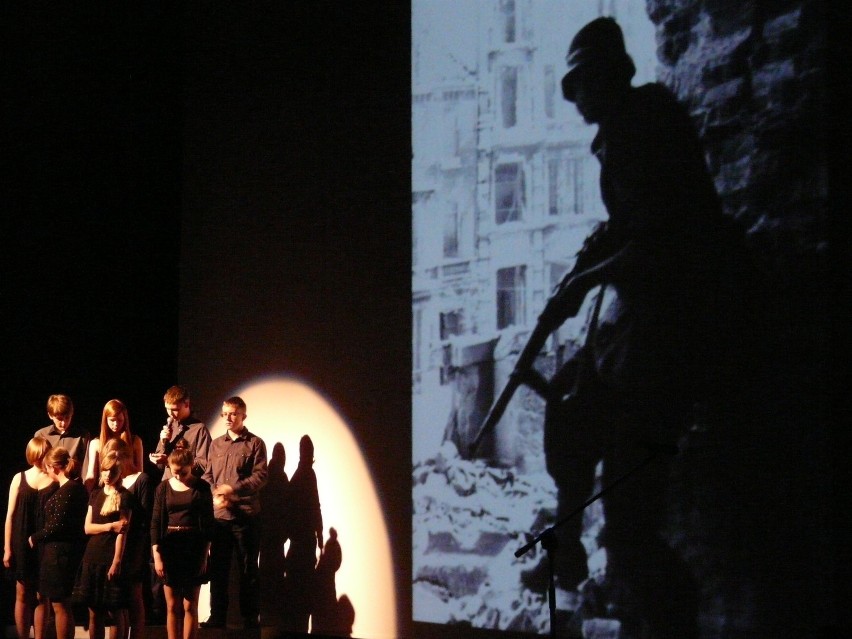 Rawa: uczcili 67. rocznicę zakończenia II wojny światowej