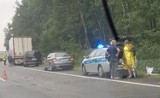 Katowice: Kierowca „osobówki" wyprzedzał na zakręcie tira. Doszło do groźnego wypadku, 3 osoby ranne