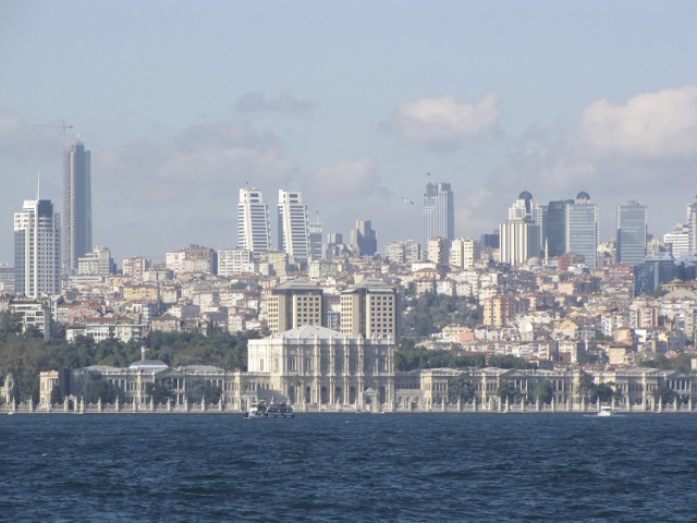 Osiedle wieżowców w Stambule