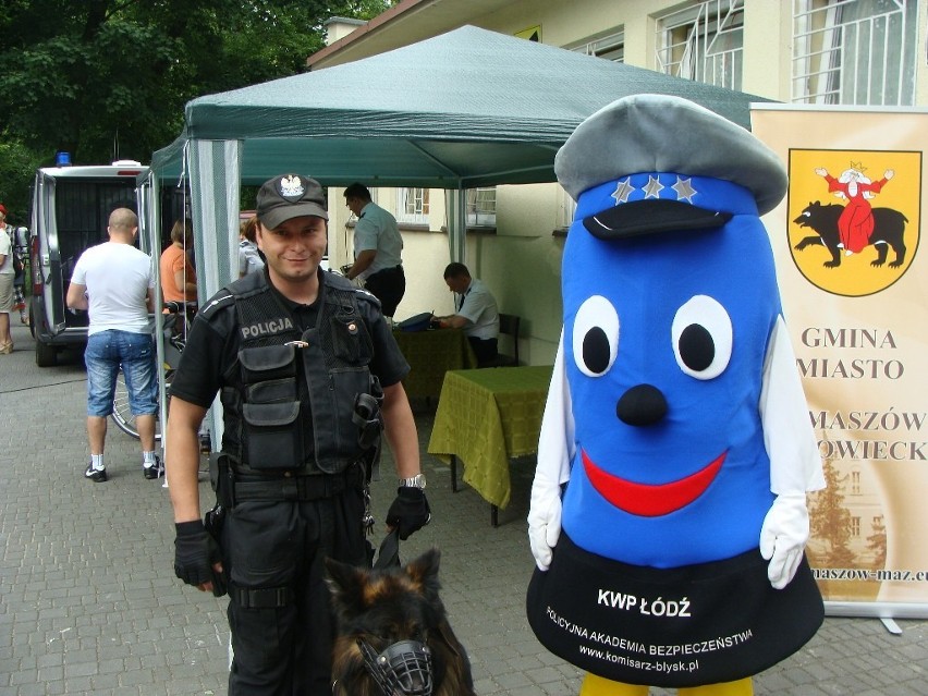 Tomaszowscy policjanci na rodzinnym festynie z okazji Dnia Dziecka