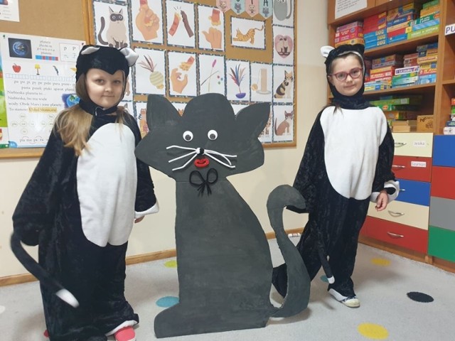Światowy Dzień Kota u przedszkolaków w Szkole Podstawowej numer 2 w Jędrzejowie. Było mnóstwo kocich zabaw i atrakcji.