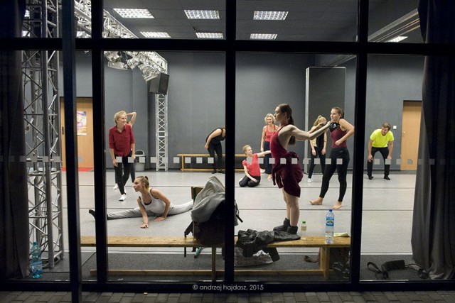Battery Dance Company, zesp&oacute;ł z Nowego Jorku, poprowadził w tym roku Coaching Projekt w ramach własnego programu Dancing to Connect.
fot. Andrzej Hajdasz