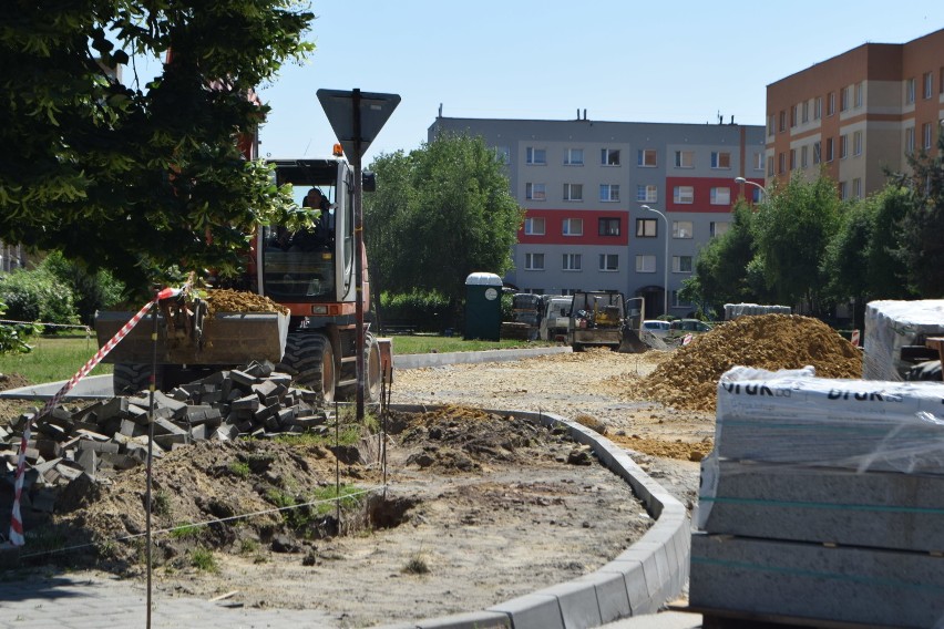 Trwa budowa parkingu na osiedlu Pawlikowskiego w Żorach