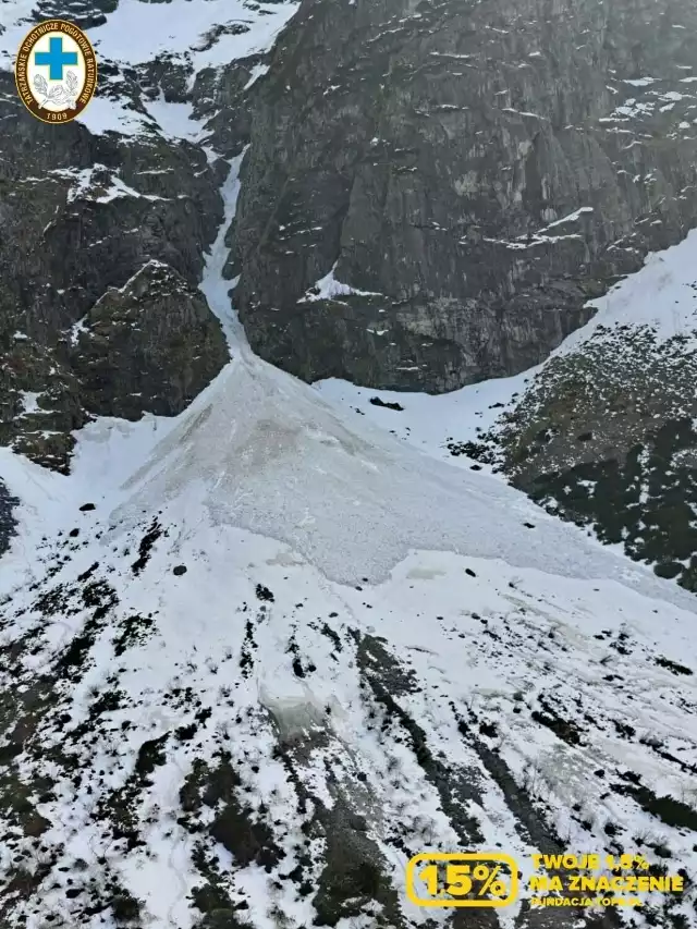 TOPR ostrzega przed wyprawami w wyższe partie gór. Tam zalega nadal sporo śniegu i wciąż mogą schodzić lawiny