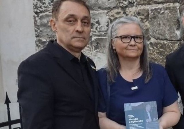 Na zdjęciu: od lewej Robert Grudzień i autorka książki Renata Jaszczyk.