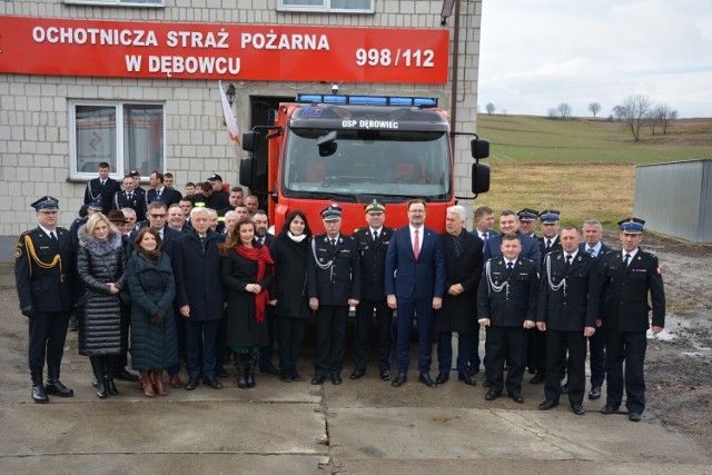 Uroczyste przekazanie wozu bojowego