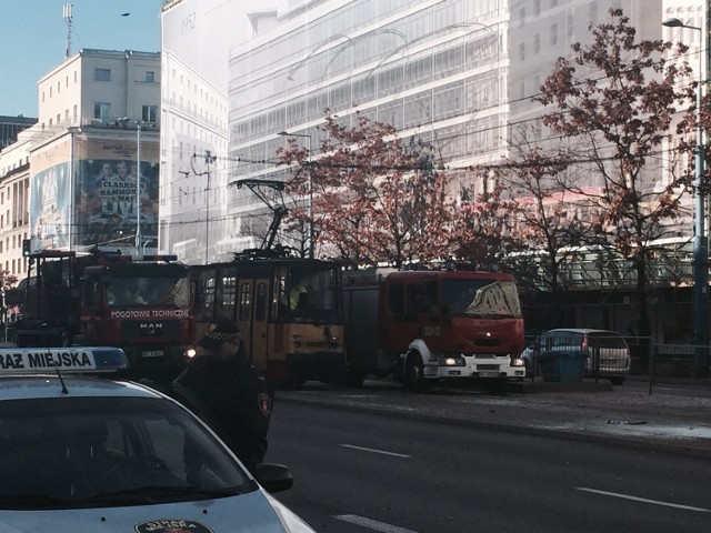 Zderzenie tramwajów, Aleje Jerozolimskie. Są ranne osoby