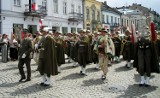 Nowy Sącz. W tym roku bez 3-Majowej gali. Zobacz jak odbyła się w 2006 r. w bazylice i na rynku [ZDJĘCIA]