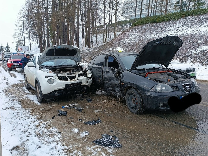Zderzenie dwóch aut w Bukowinie Tatrzańskiej