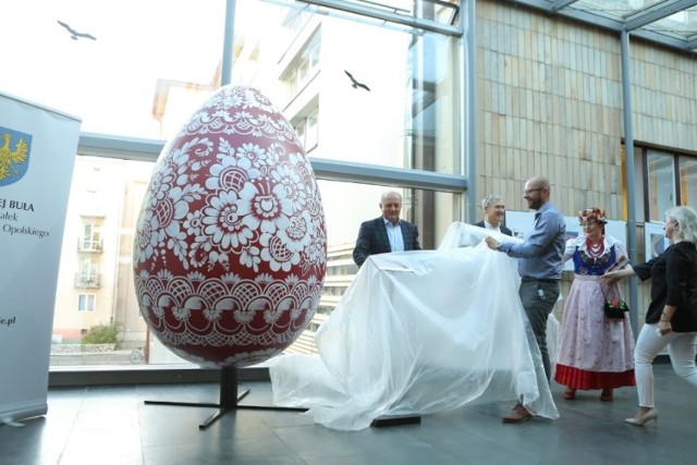 Kroszonki opolskie - jaja malowane w tradycyjny wzór. Opolanie zabiegają, żeby były znane na świecie.