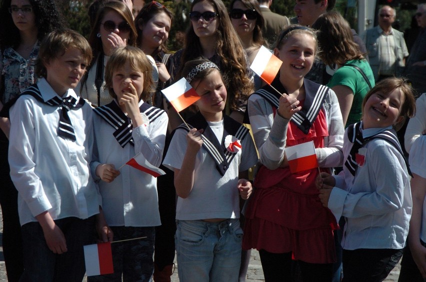 Dzień Flagi Słupsk: Zobacz jak uczczono Polską Flagę w Słupsku [FOTO+FILM]