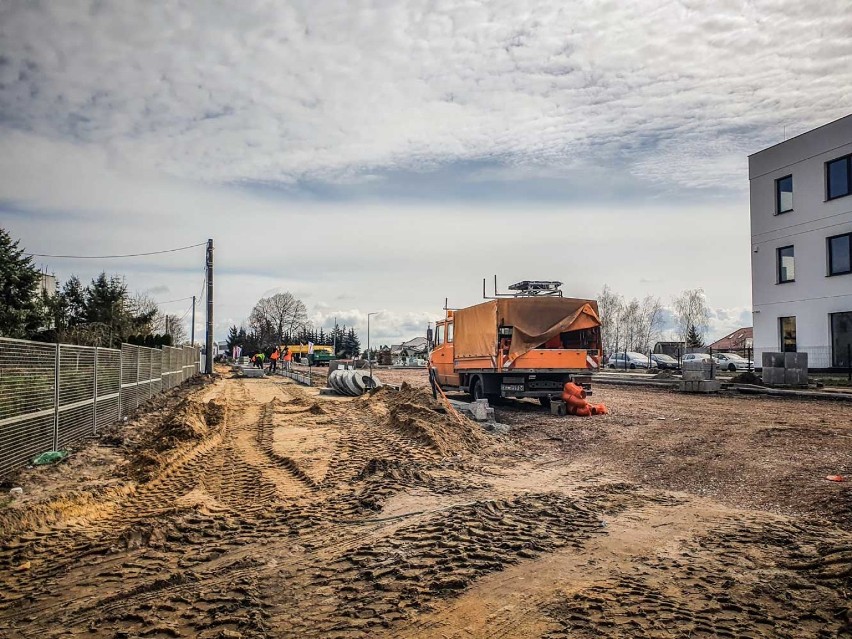 Postępy prac na Szybowników  w Lesznie, połowa kwietnia 2021