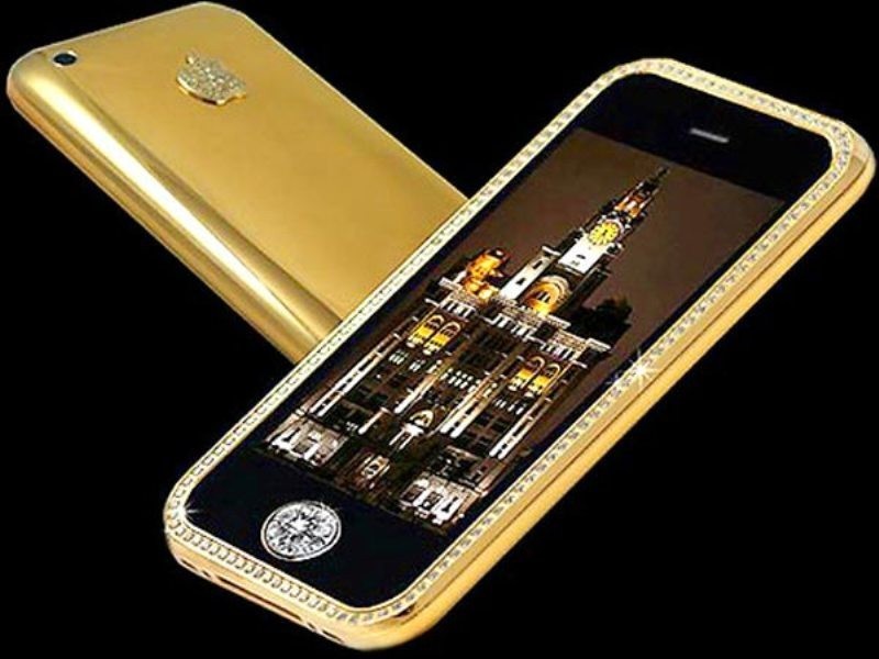 Goldstriker iPhone 3GS Supreme  - ponad 10 mln...