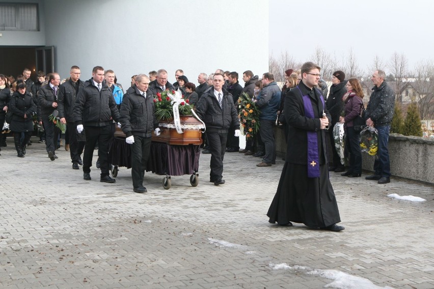 Siemianowice: Pogrzeb ofiary pobicia w Świętochłowicach [ZDJĘCIA]