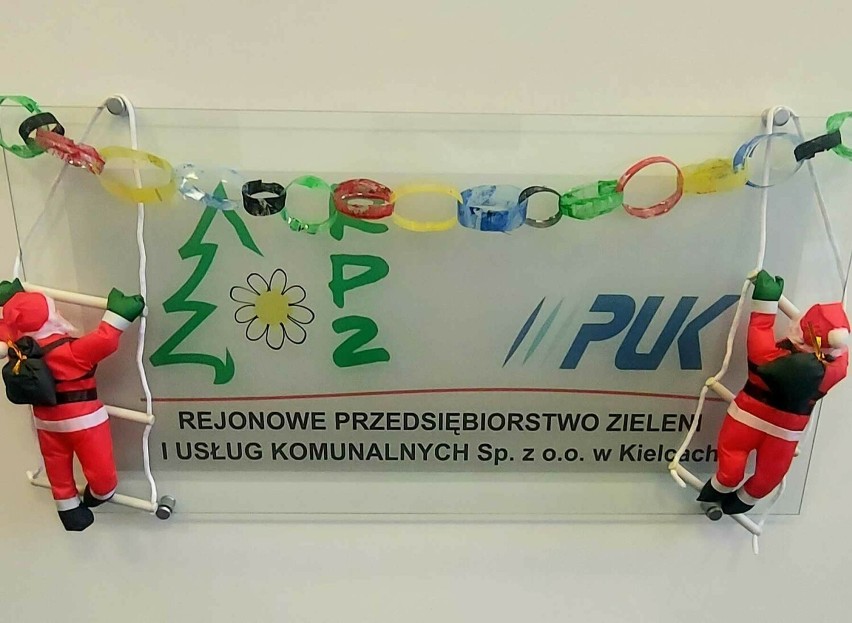 W Kielcach powstaje gigantyczny łańcuch z plastikowych butelek z życzeniami. Zrób swój fragment i dołącz do akcji