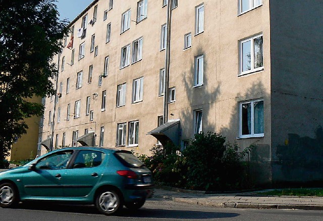 Przy okazji docieplenia blok stanie się trochę ładniejszy