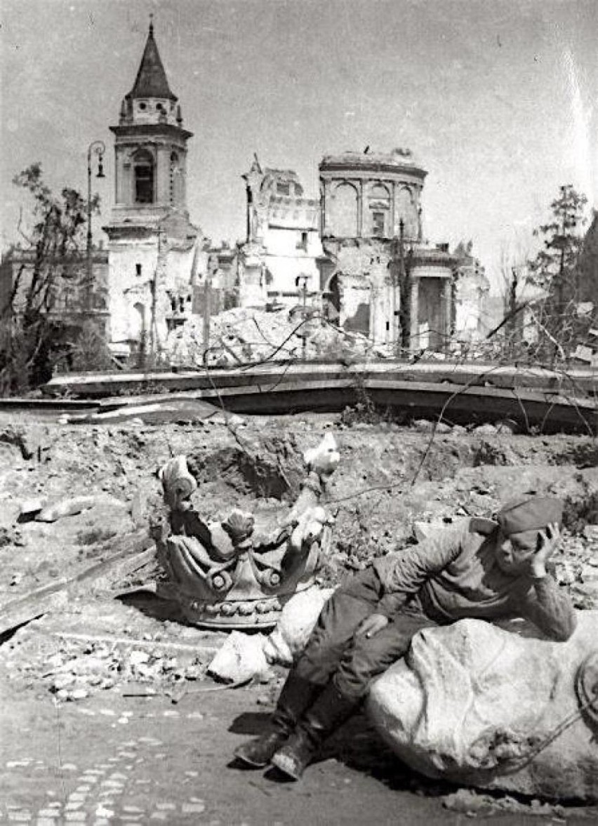 Święto odbudowy Warszawy. 70 lat temu stolica podniosła się...