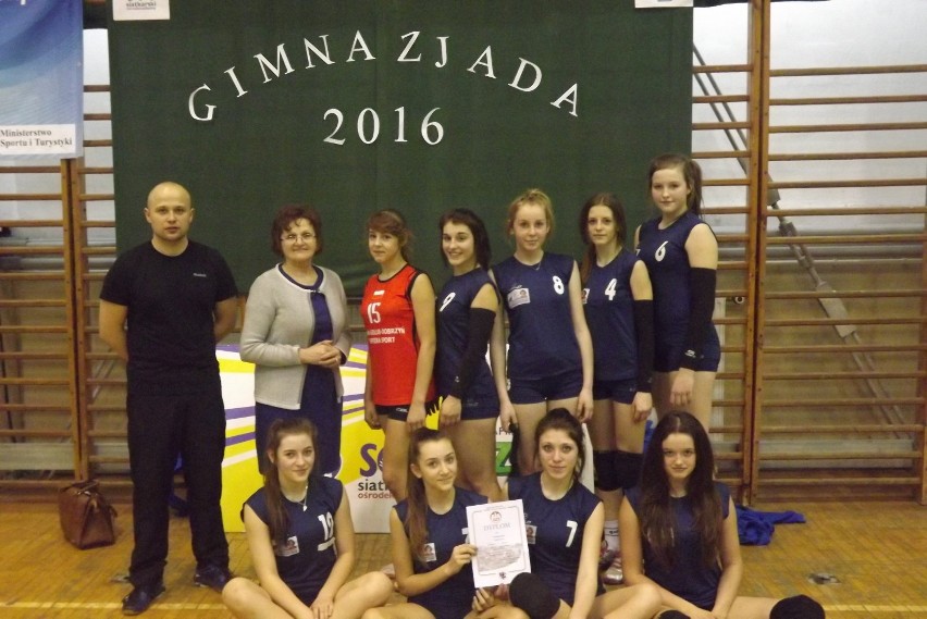 Uczennice gimnazjum w Gałczewie brały udział w rozegranym w Toruniu półfinale wojewódzkim 