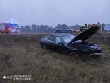 Wypadek na autostradzie A1. 34-latka kierująca BMW trafiła do szpitala. Zdjęcia