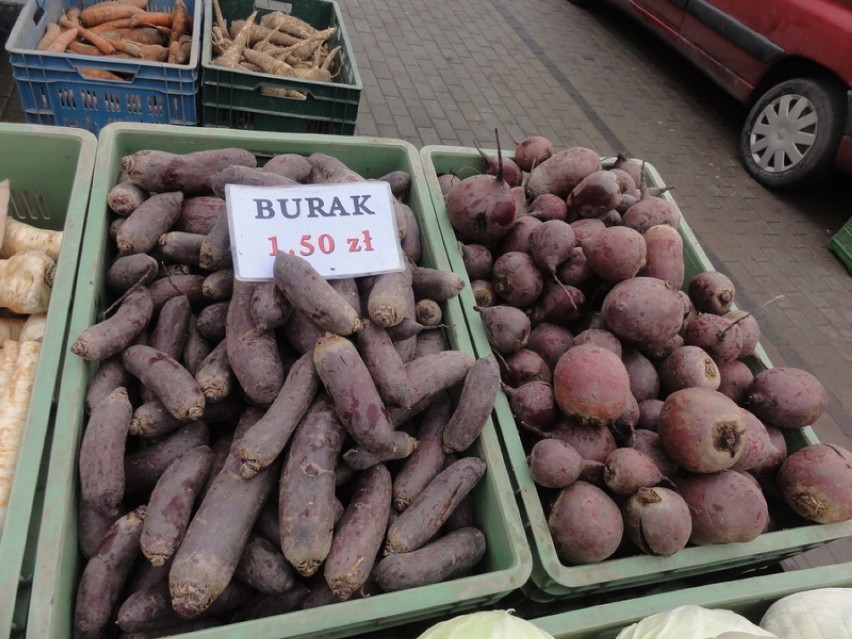 Ceny warzyw i owoców na targowisku w Kartuzach - 5.11.2016