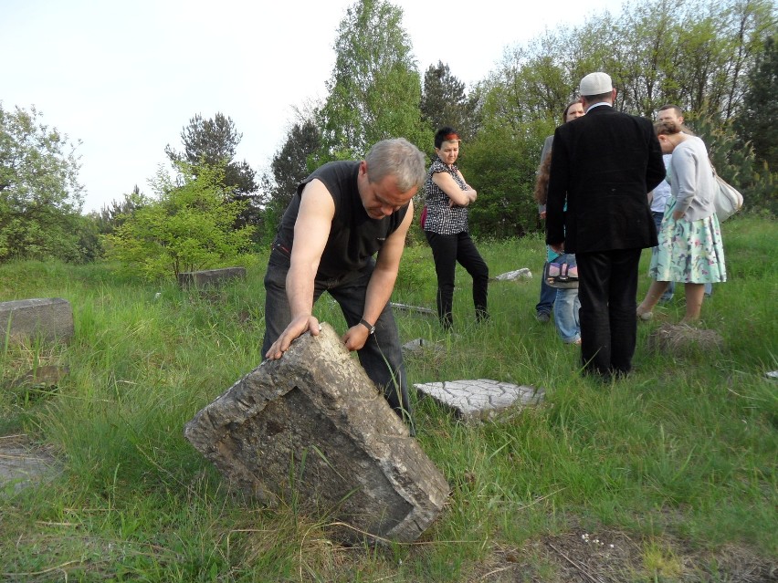 Jak zabezpieczyć cmentarz żydowski w Miasteczku Śląskim?