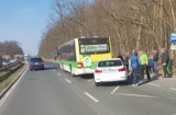 Zderzenie autobusu MZK i bmw Zielonej Górze [ZDJĘCIE CZYTELNIKA]