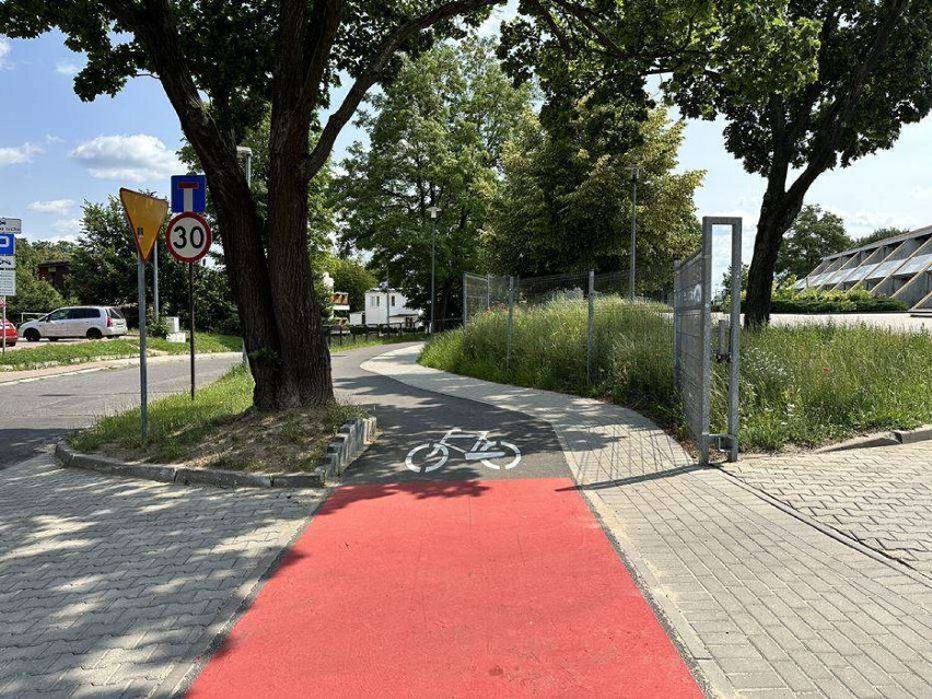 Przy Paderewskiego jest nowa ścieżka rowerowa i chodnik