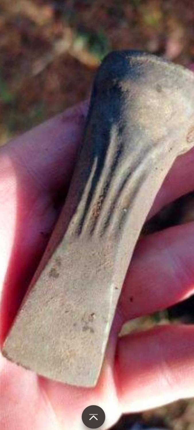 Siekierka tulejkowata sprzed 3400 lat