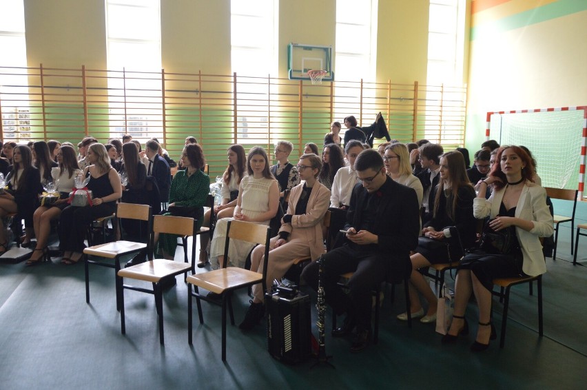Zakończenie roku szkolnego klas III w I LO w Bełchatowie