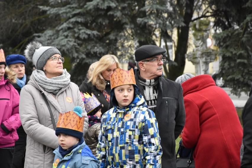 Tłumy nowotomyślan wzięły udział w Orszaku Trzech Króli